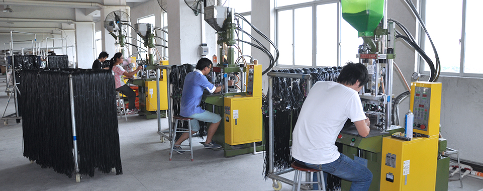 Plastic Injection Workshop / Vertical Injection